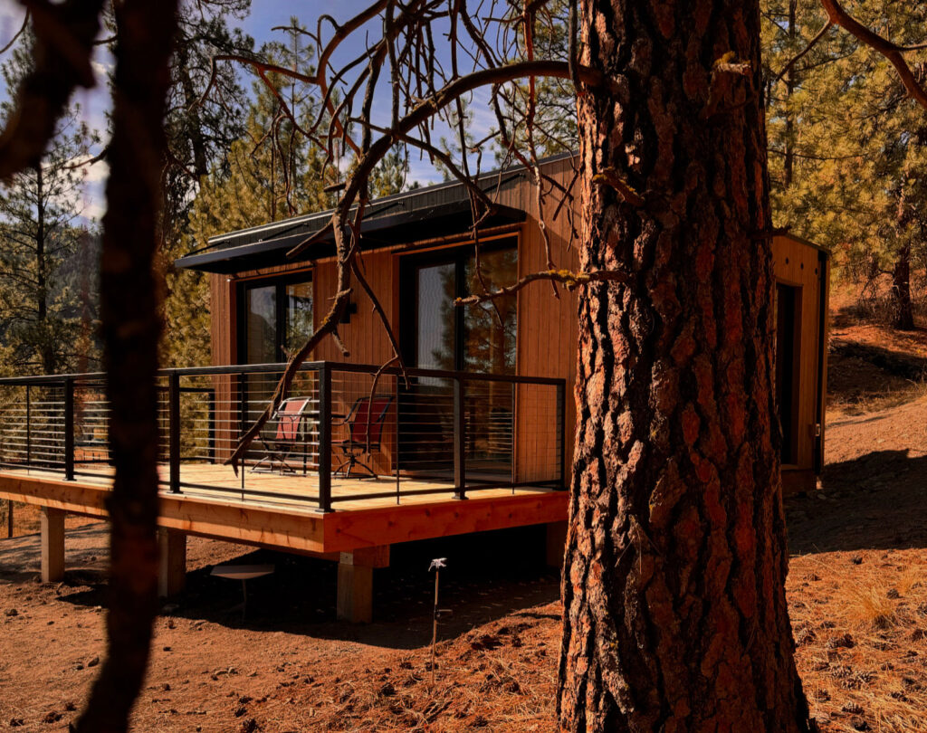 400-sq-ft-Hewing-Haus